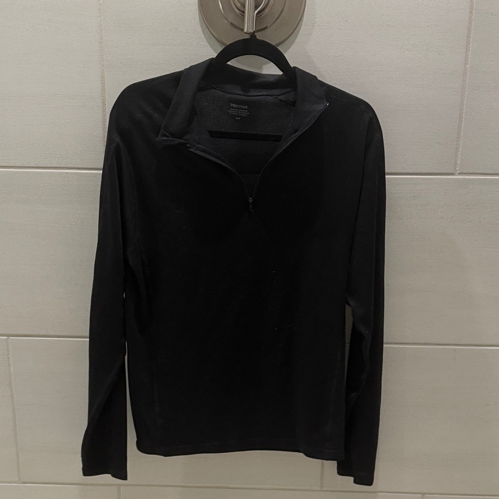 Marmot Black Crewneck Pullover Top